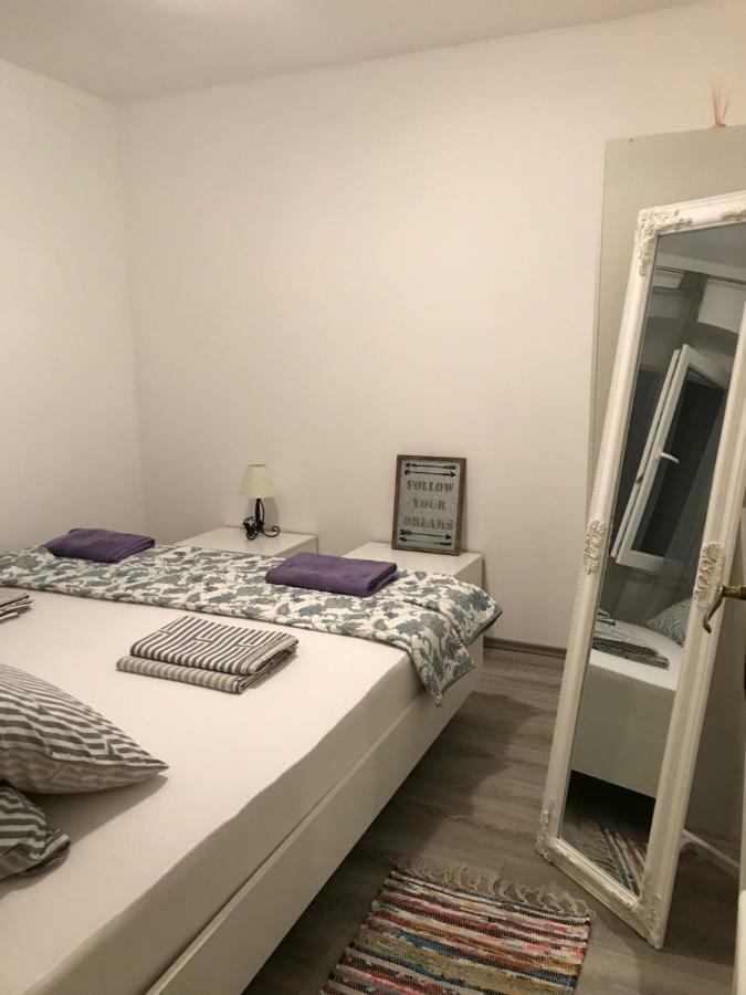 Apartment Chloe Trogir Exterior photo